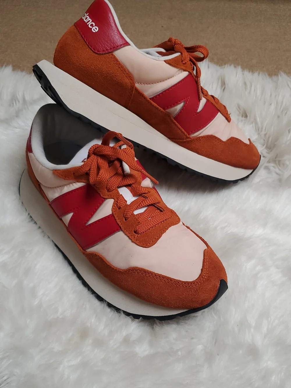 New Balance 237 Women’s Retro Runner Sneakers - Red & Orange Size 7